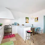 Vila Sleeps8-parking-garden-pool-sunsets-barbeque Emporio (Santorini)