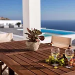 Sleeps8-parking-garden-pool-sunsets-barbeque Vila *