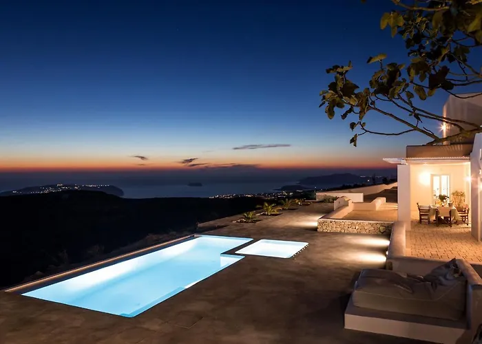 Villa Sleeps8-parking-garden-pool-sunsets-barbeque