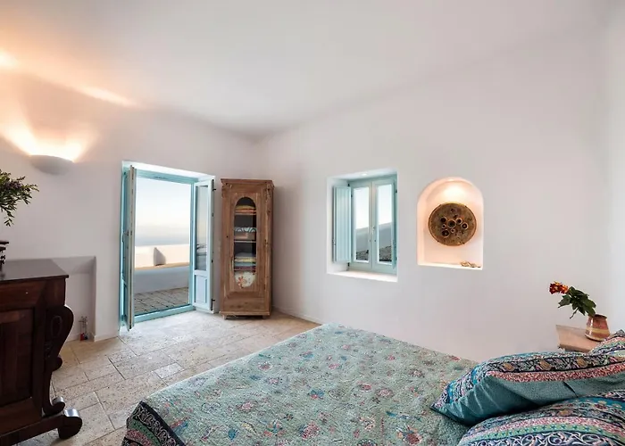 Sleeps8-parking-garden-pool-sunsets-barbeque * Emporio (Santorini)