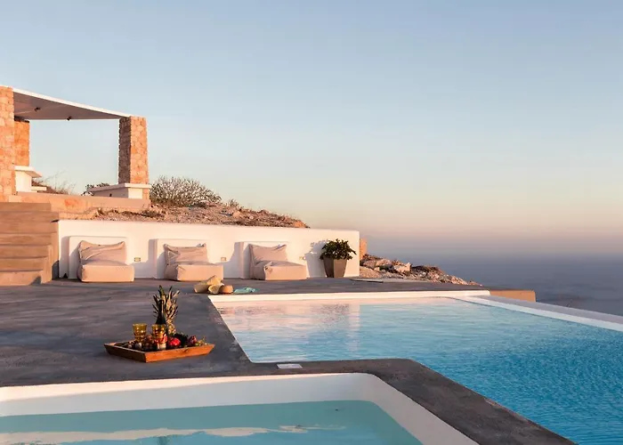 Sleeps8-parking-garden-pool-sunsets-barbeque Villa *