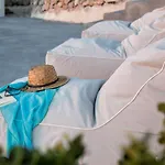Sleeps8-parking-garden-pool-sunsets-barbeque Villa